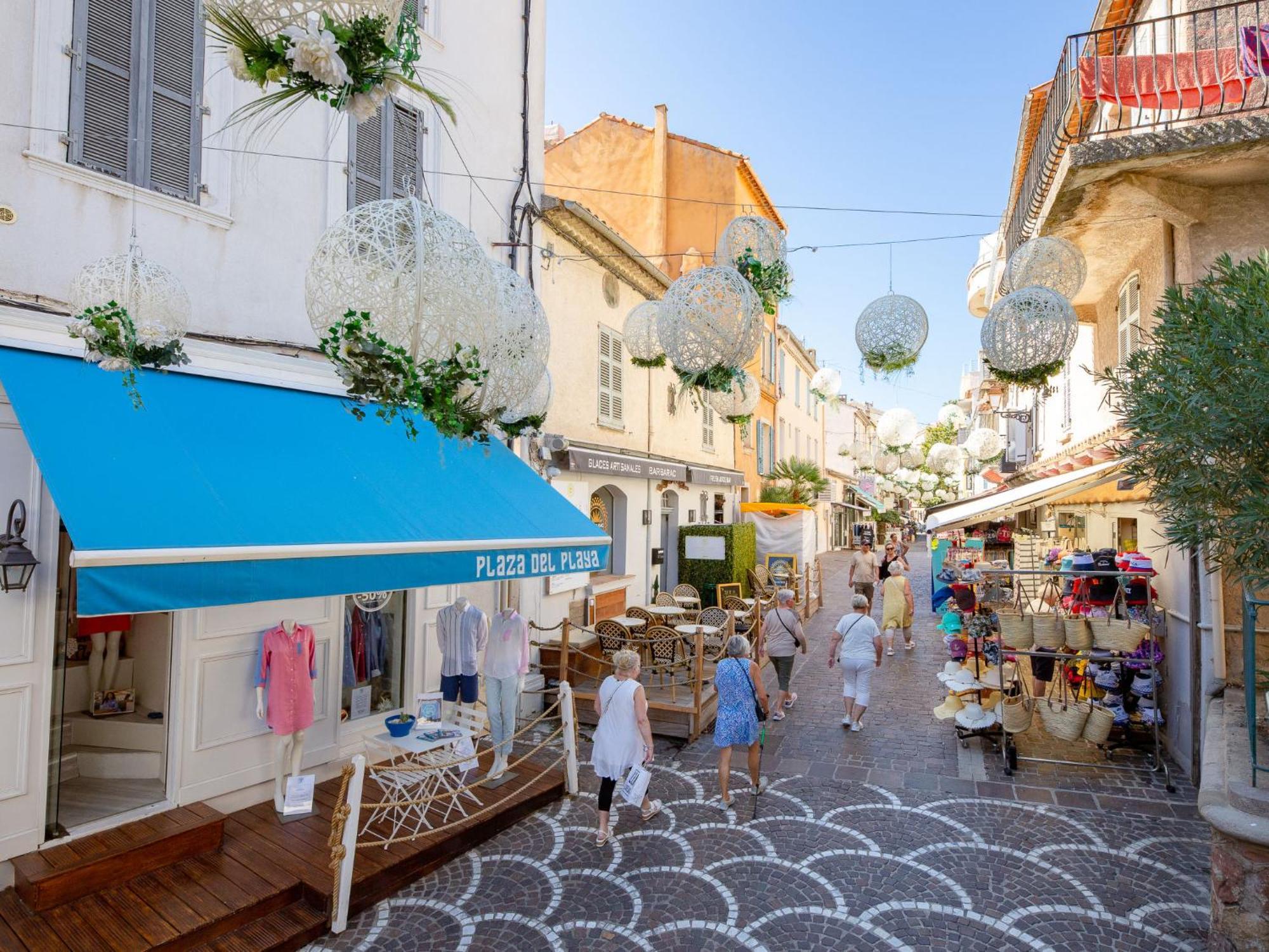 Les Sirenes By Interhome Apartment